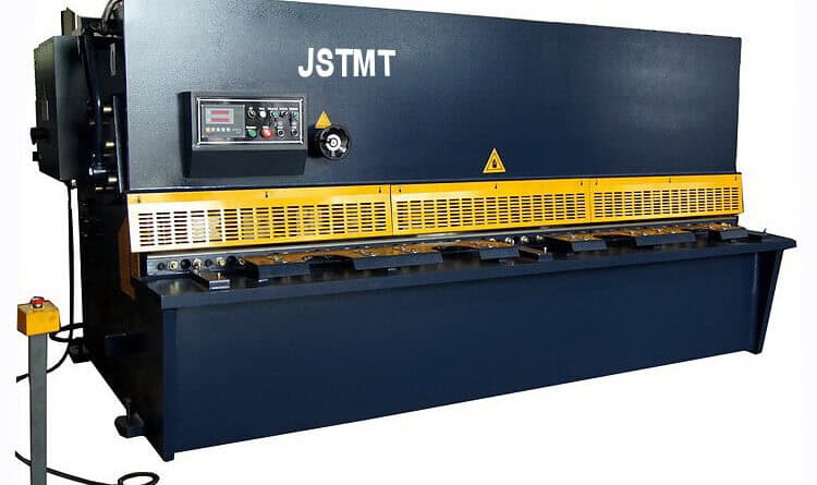 Hydraulic shearing machine