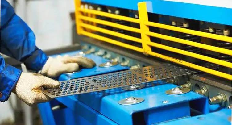 What Materials are Often Used for the Blades of the Shears 3 Shearing machine cutting defects