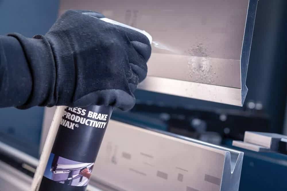 How to Extend the Life of Your Press Brake Tooling 1 How to Extend the Life of Your Press Brake Tooling 1