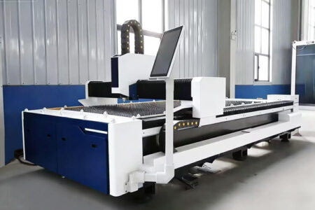 Fiber laser cutting machine