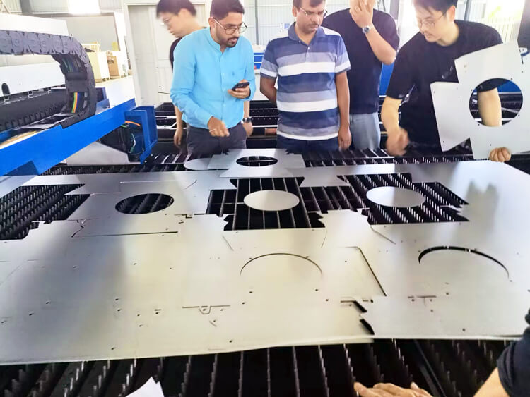 UAE Fiber Laser Cutting Machine Project: Complete System Inspection & Training 2 Laser cutting machine project for cutting HVAC parts for their workshop