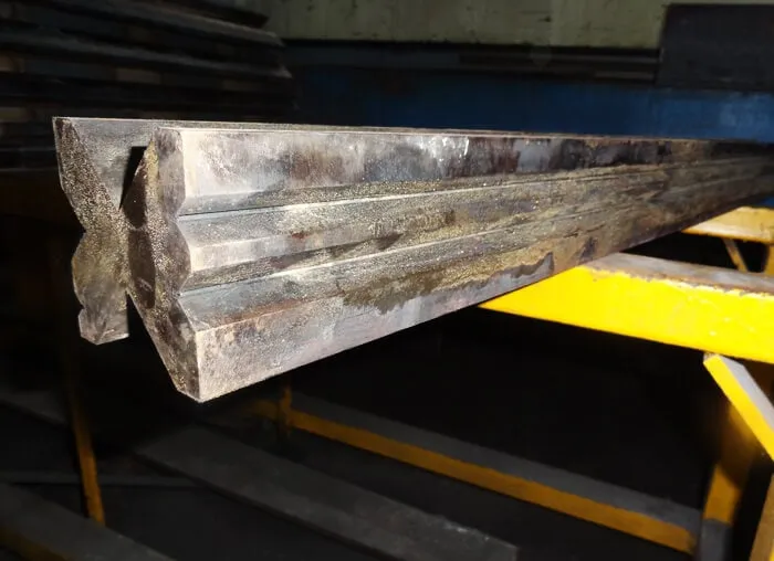 Press Brake Tooling Heat Treatment Process 2 Press brake V block heat treatment with full hardness