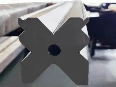 V block in sheet metal bending